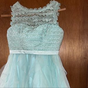 Beautiful, size 5, two piece dress. Would be perfect for prom or graduation.